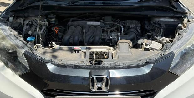 Honda Vezel 2016 White