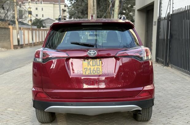 Toyota RAV4 2018 Red