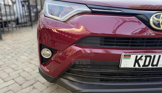 Toyota RAV4 2018 Red