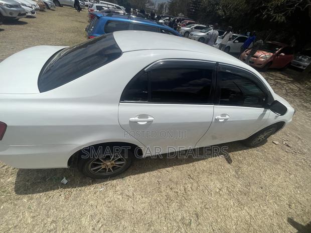 Toyota Axio 2009 White
