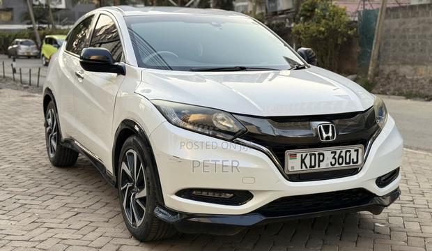 Honda Vezel 2018 White