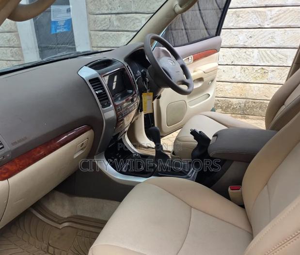 Toyota Land Cruiser Prado 2004 Green