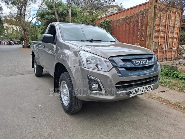 Isuzu D-MAX 2021 Brown