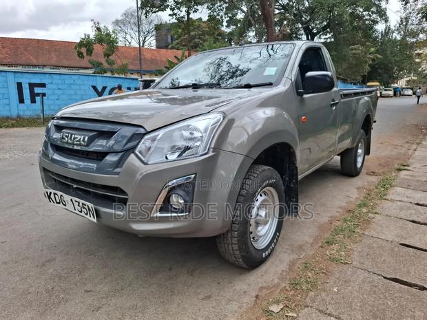 Isuzu D-MAX 2021 Brown