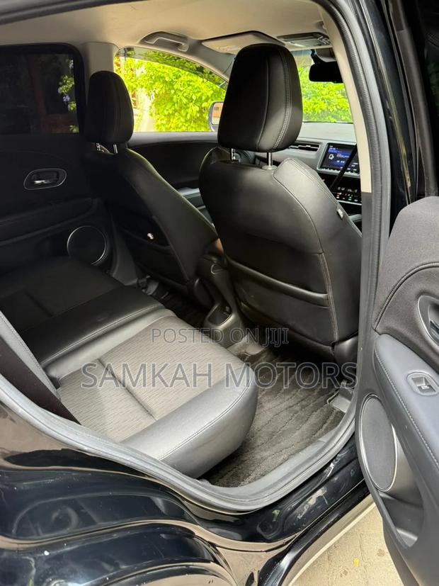 Honda Vezel 2020 Black