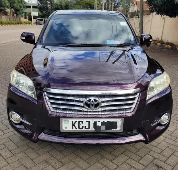 Toyota Vanguard 2011 Maroon