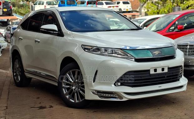 Toyota Harrier 2019 White