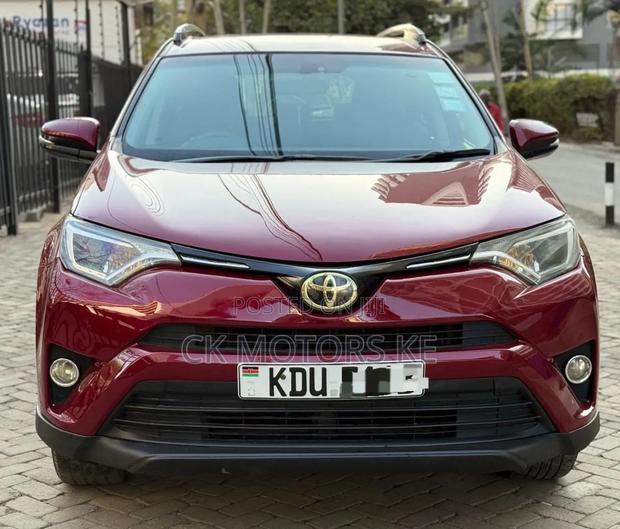 Toyota RAV4 2018 Red