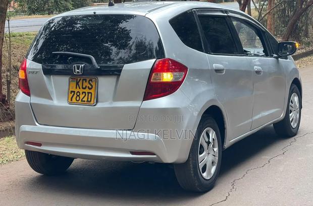 Honda Fit 2011 Silver
