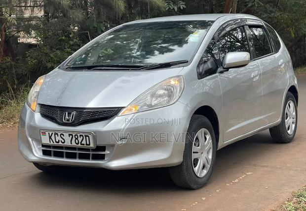 Honda Fit 2011 Silver