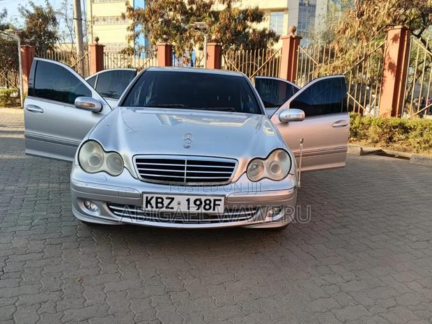 Mercedes-Benz C180 2006 Silver