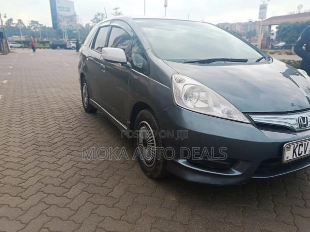 Honda Fit Shuttle 1.3 Hybrid 2WD 2012 Gray