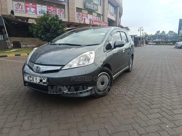 Honda Fit Shuttle 1.3 Hybrid 2WD 2012 Gray