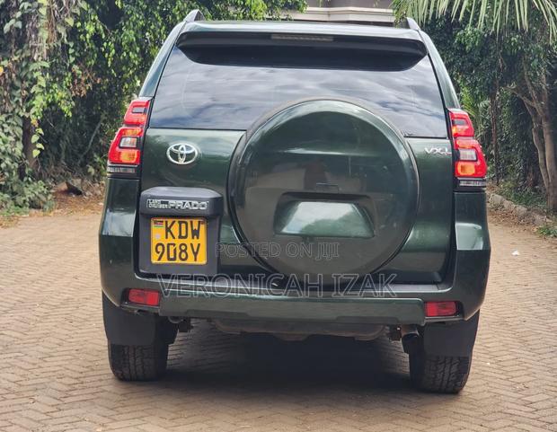 Toyota Land Cruiser Prado 2014 Green