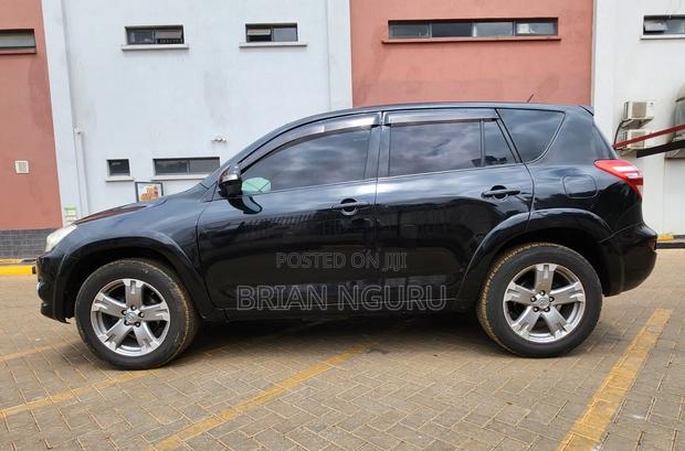 Toyota RAV4 2.5 2010 Black