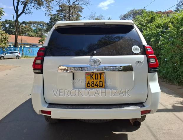 Toyota Land Cruiser Prado 2011 White
