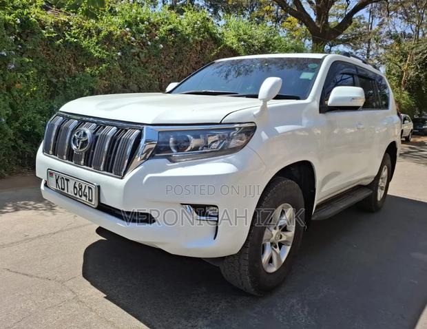 Toyota Land Cruiser Prado 2011 White
