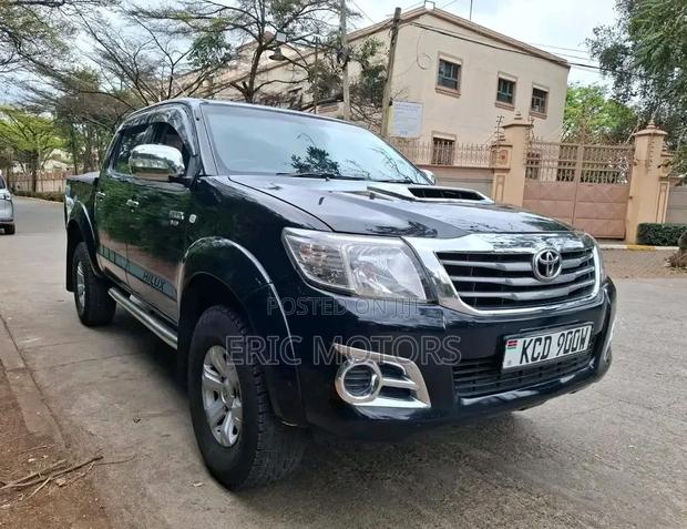 Toyota Hilux 2009 Black