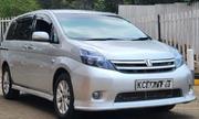Toyota ISIS 1.8 L 2WD 2011 Silver for sale