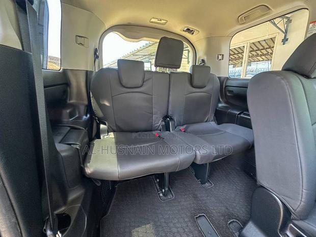 Toyota Noah 2.0 AWD (8 Seater) 2019 Black