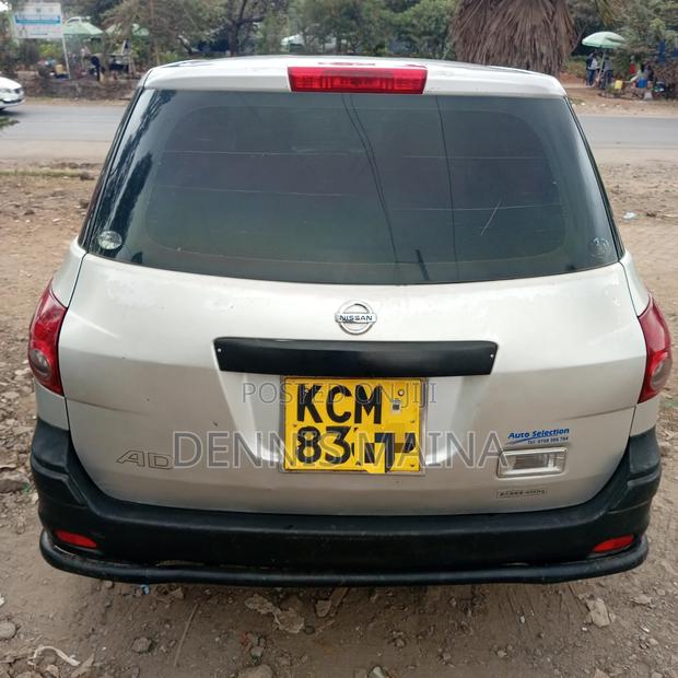Nissan Advan 2011 Silver