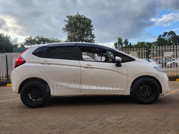 Honda Fit 2014 Pearl