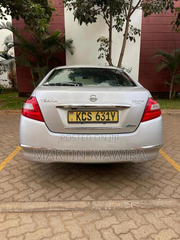 Nissan Teana 2011 Silver