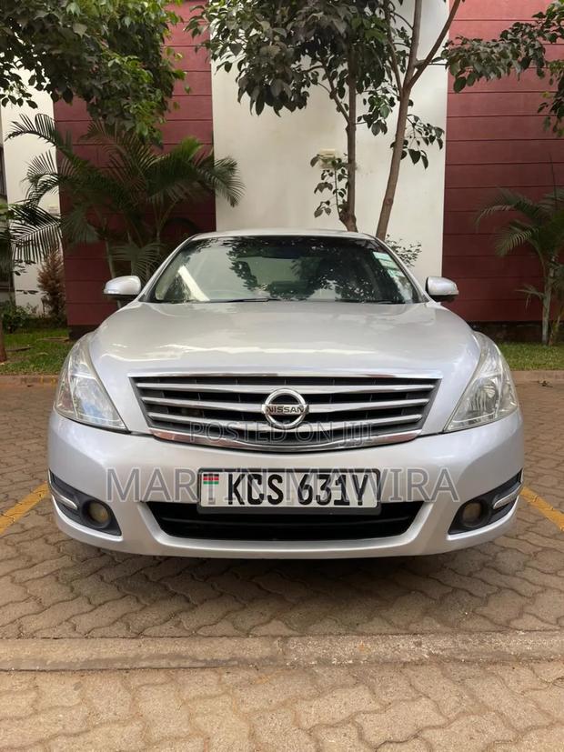 Nissan Teana 2011 Silver