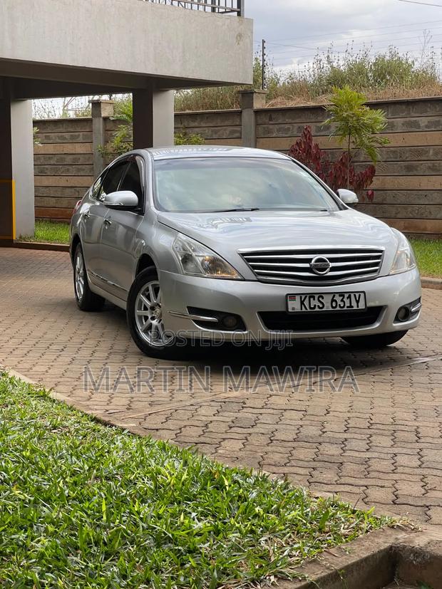 Nissan Teana 2011 Silver