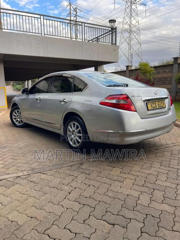 Nissan Teana 2011 Silver