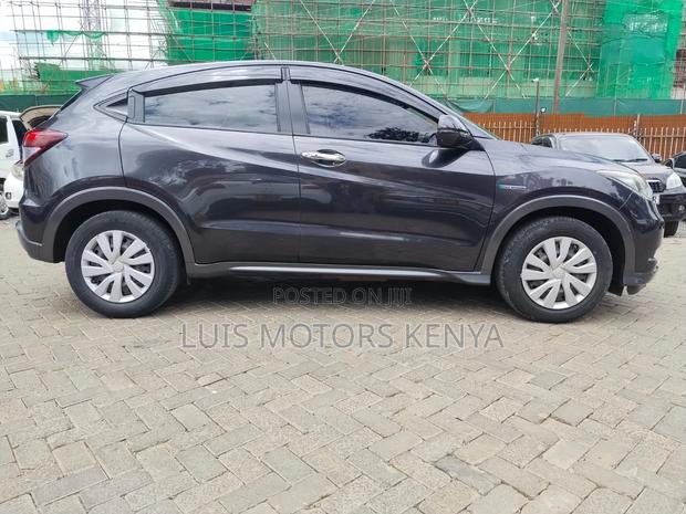 Honda Vezel 2018 Black