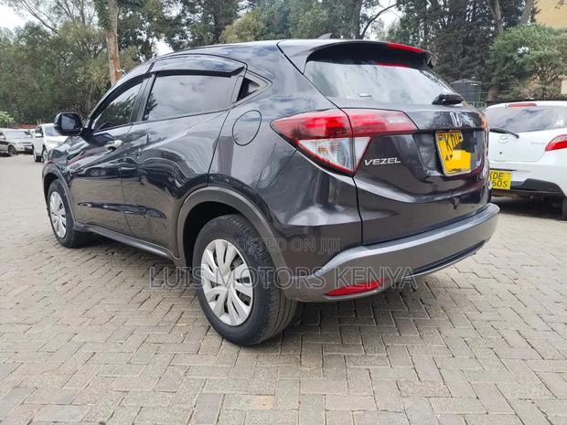 Honda Vezel 2018 Black