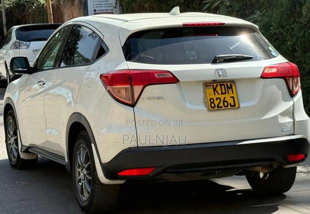 Honda Vezel 2016