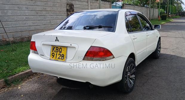 Mitsubishi Lancer 2004 White