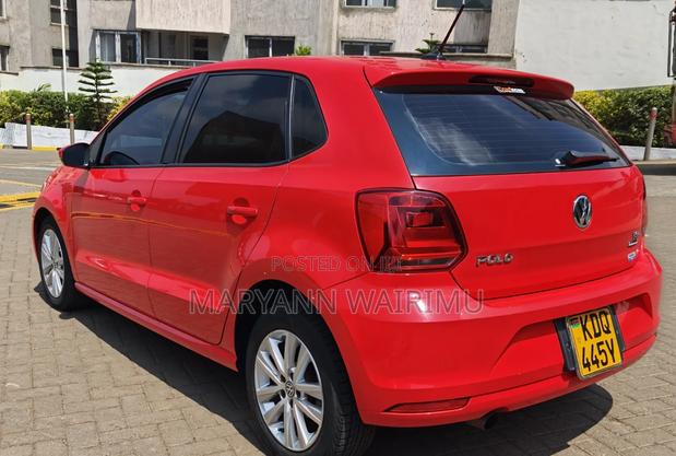 Volkswagen Polo 2017 Red