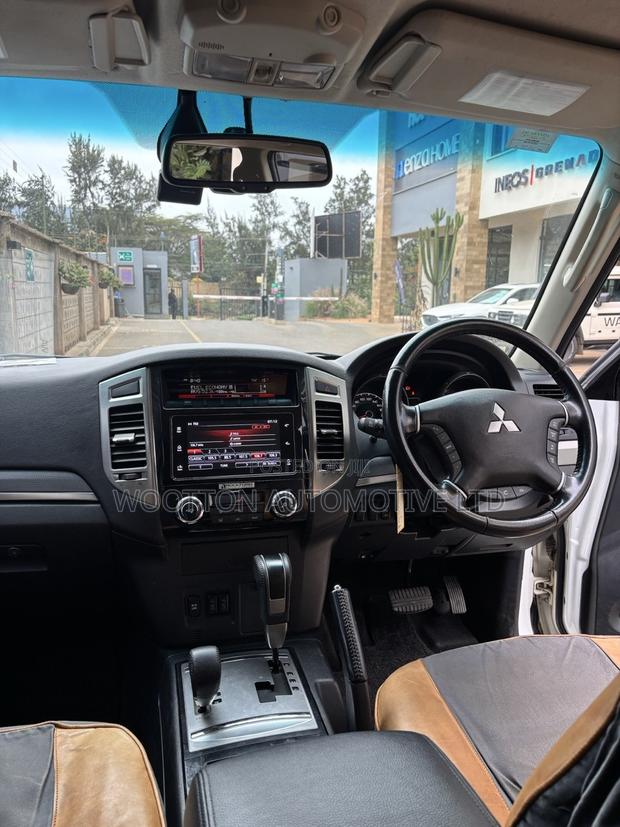 Mitsubishi Pajero 2020 Green