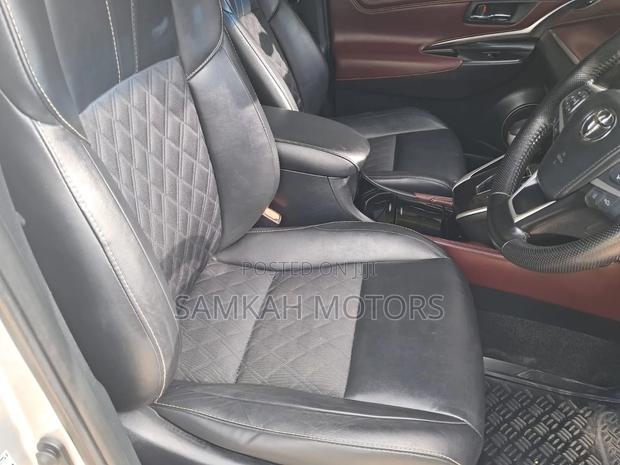 Toyota Harrier 2019 Silver