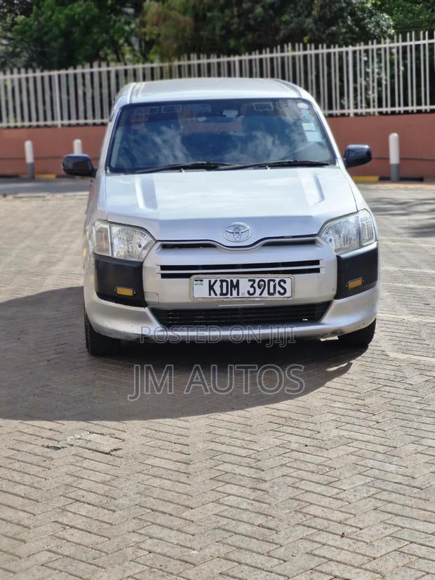 Toyota Probox 1.5 GL 2WD 2016 Silver