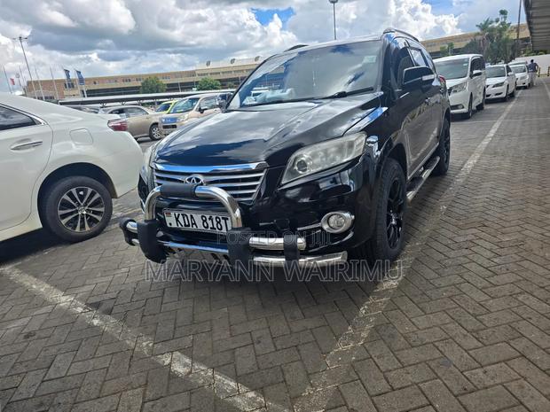 Toyota Vanguard 2013 Black