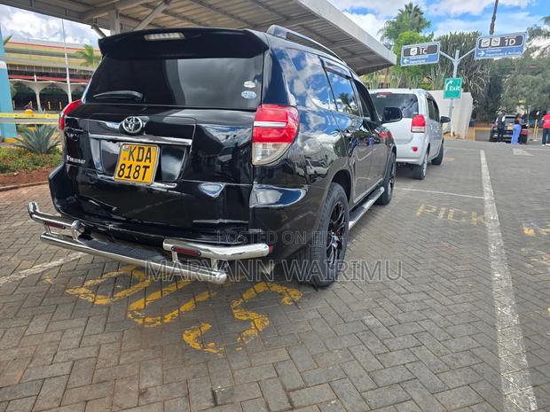 Toyota Vanguard 2013 Black
