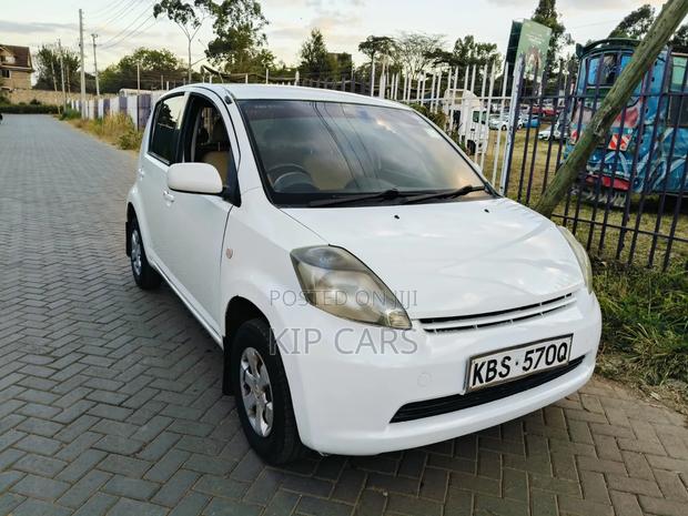 Toyota Passo 2006 White