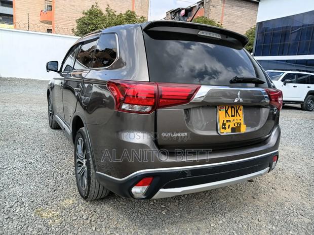 Mitsubishi Outlander 2015 Gray