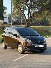 Toyota Sienta 2019 Brown for sale