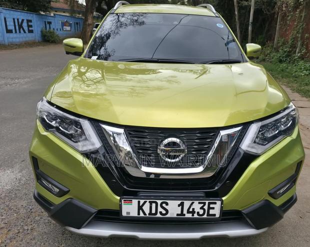 Nissan X-Trail 2017 Green