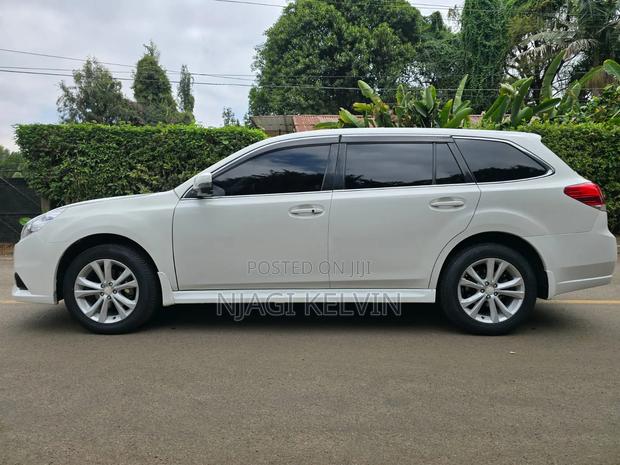 Subaru Legacy 2012 White