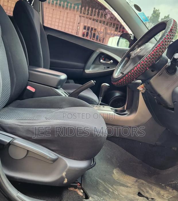 Toyota RAV4 2010 Matt Black