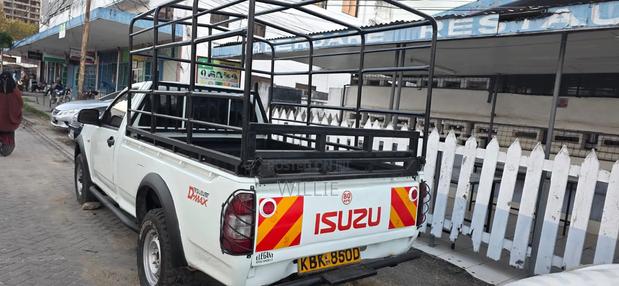 Isuzu D-MAX 2010 White