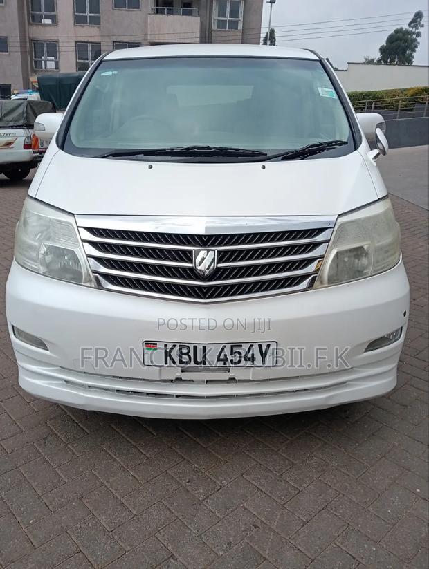 Toyota Alphard 2.4 Petrol FWD 2006 White