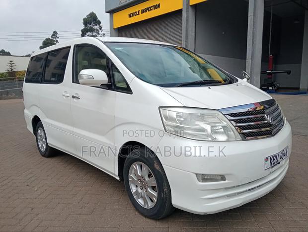 Toyota Alphard 2.4 Petrol FWD 2006 White