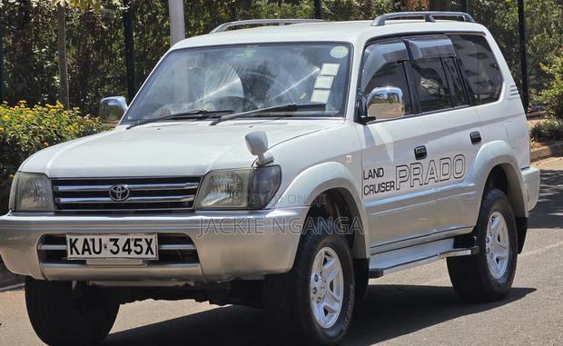 Toyota Land Cruiser Prado 1998 White